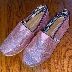 Size 9 pink glittery/sparkly women’s Toms